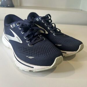 Brooks Ghost 15 Womens Size 7.5 Blue White Athletic Running Shoes Sneakers
